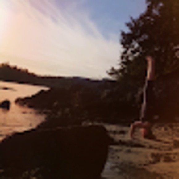 Meet your Posher, Tiffany - Picture 1 of 1